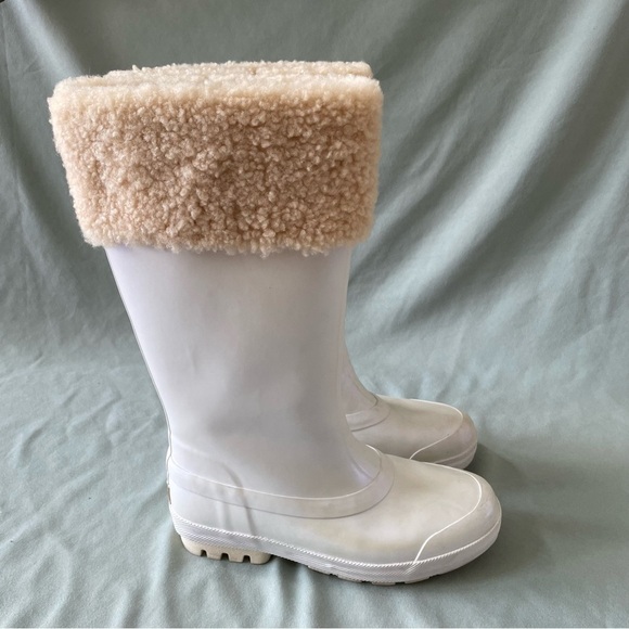 RARE UGG Mill Creek Rain Boot, Iridescence White, Size 6/EU 37 - Picture 5 of 10